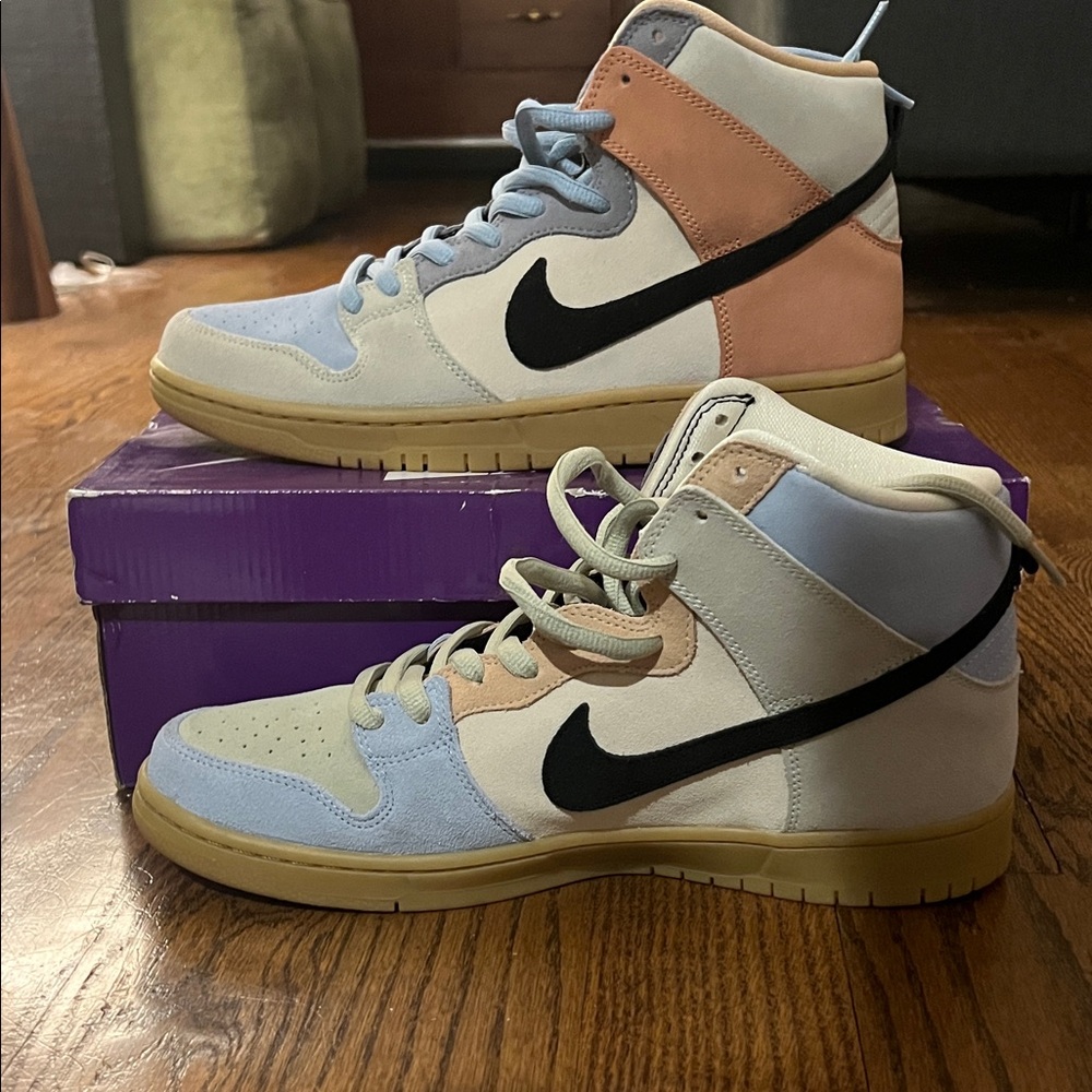 Nike SB Dunks in Spectrum